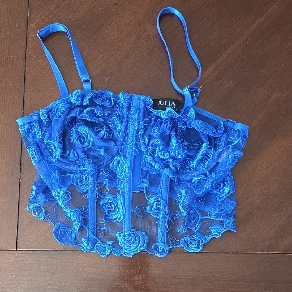 (J31) Julia Blue Lace Bralette Sz M